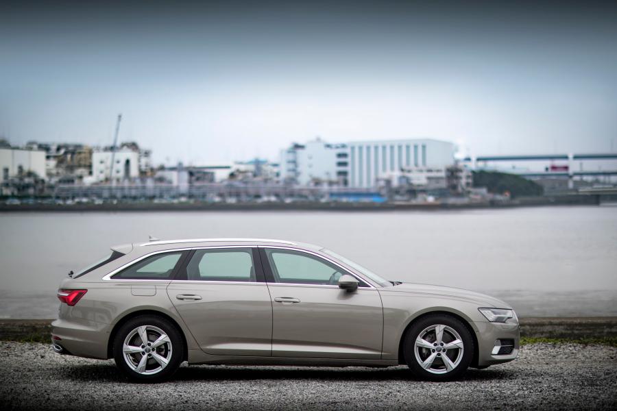  Audi A6 40 TDI Avant (C8) 2019 года  (JP) (фото 2 из 18)